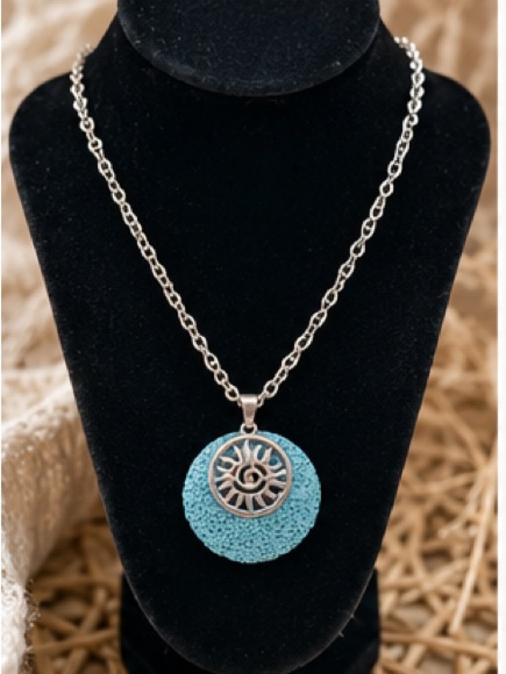 5/25 ✨✨ Turquoise Lava Stone Sun Pendant Necklace - Women's Jewelry
